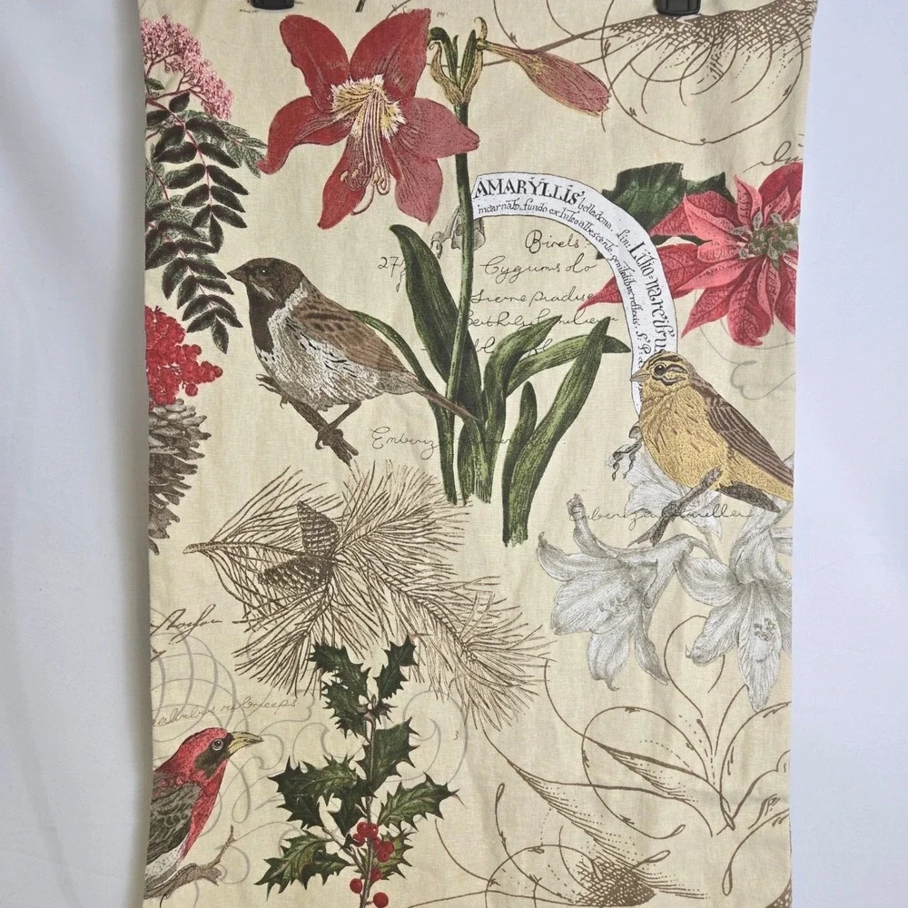 Pottery Barn Amaryllix Winter Bird Botanical Table Runner 18